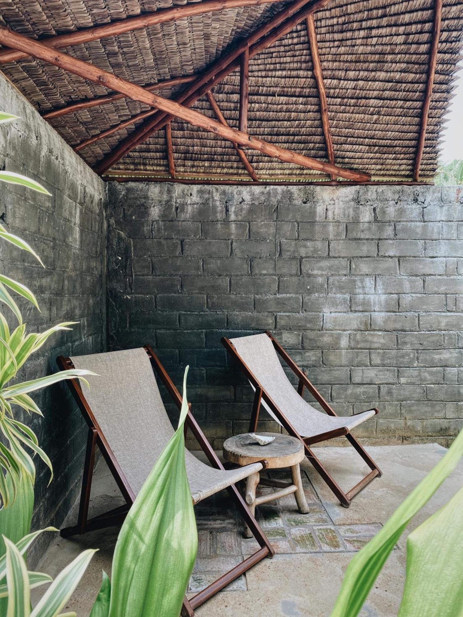 Basa-Basi Lodge Karimunjawa Exterior foto