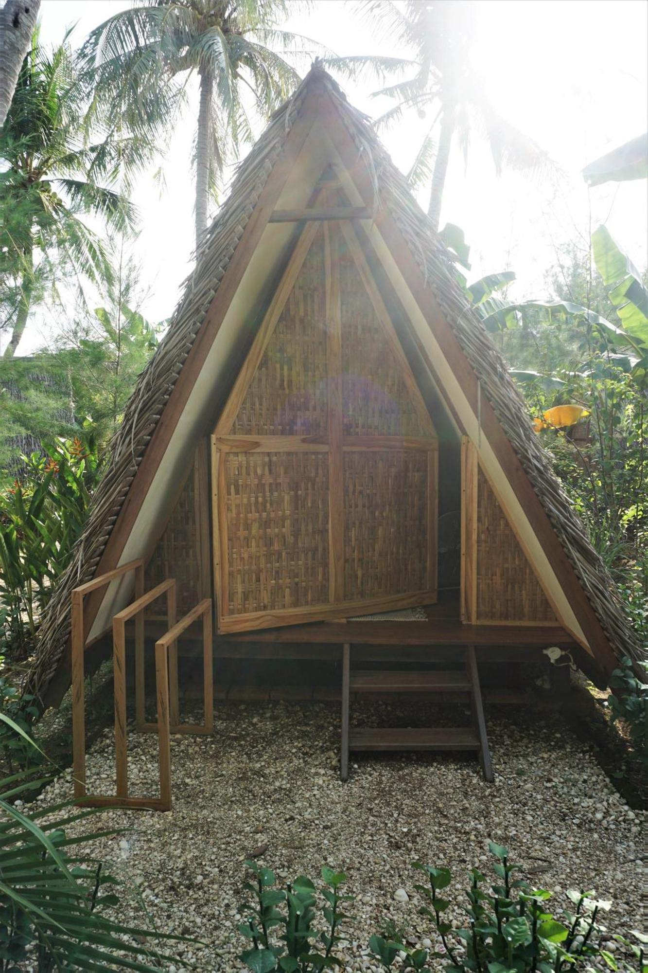 Basa-Basi Lodge Karimunjawa Exterior foto